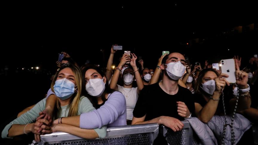 La Prueba Del Concierto De Love Of Lesbian Demuestra Que Fue Seguro 6