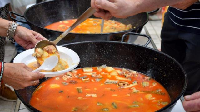 Así se hace el all i pebre la receta tradicional valenciana con un