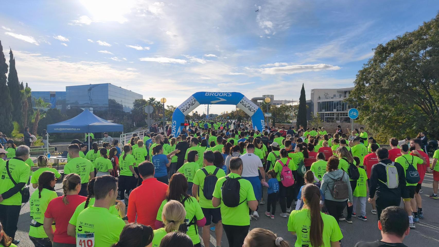 La carrera TauRun de la Asociación Española Contra el Cáncer supera los