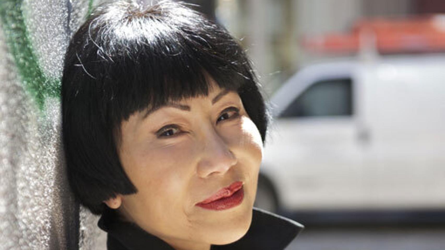 Image: Amy Tan: Escribir consiste en conectar memorias