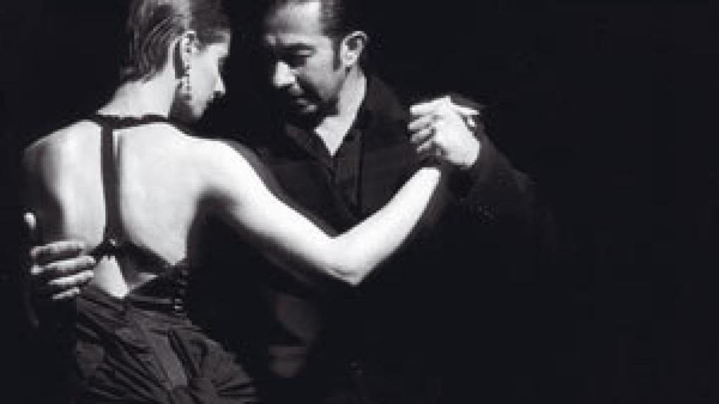 Image: Tango con acento a Gardel