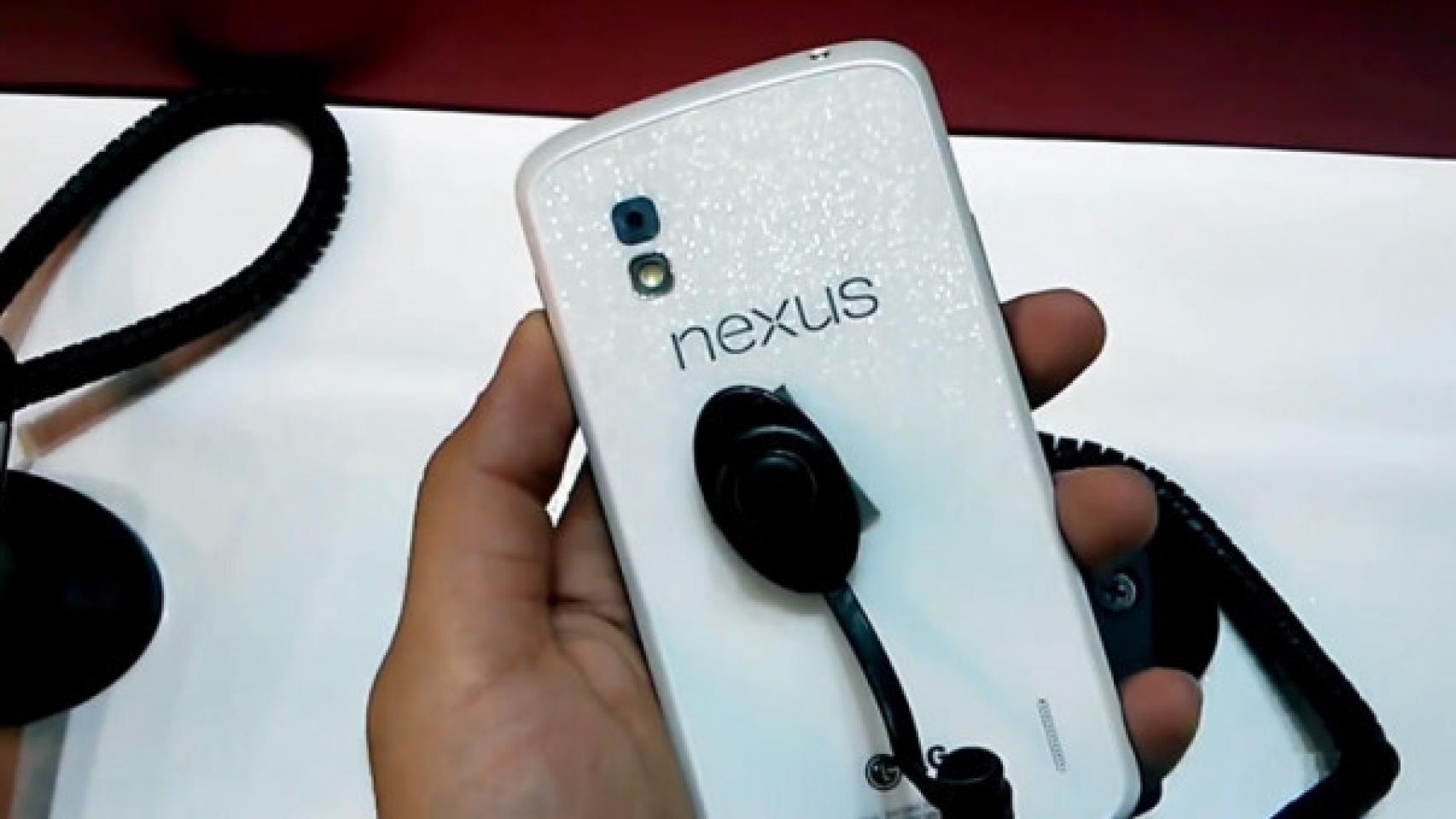 El Nexus 4 en color blanco vuelve a aparecer en vídeo y mejores fotos antes de su debut