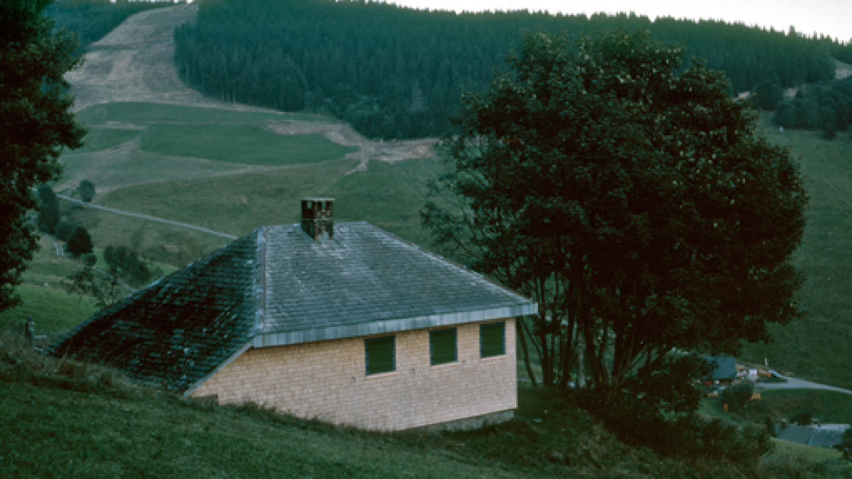 Image: La soledad centrada de una cabaña