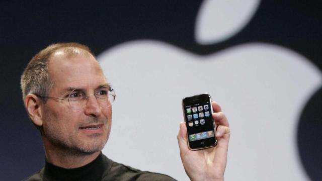 now-that-said-its-fun-to-look-back-and-see-how-much-really-basic-stuff-was-missing-from-the-first-iphone