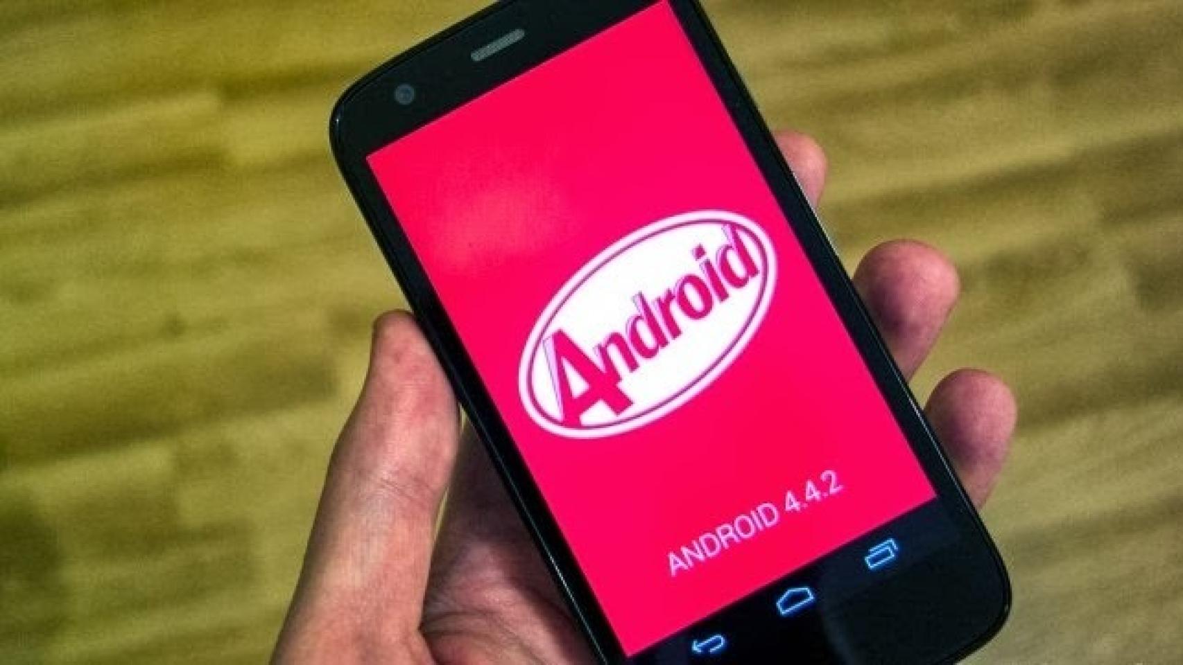 Cómo actualizar tu Moto G a 4.4.2 KitKat sin esperar a la OTA