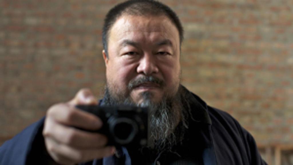 Image: Ai Weiwei, never retreat, retweet!