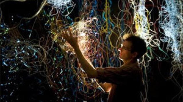 Image: Daniel Canogar