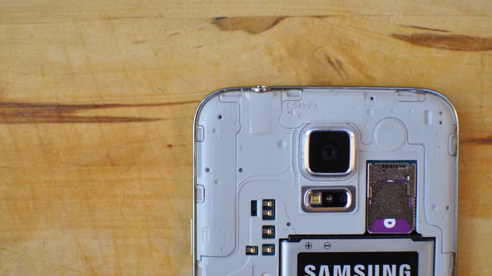 Galaxy S5 sin la carcasa trasera