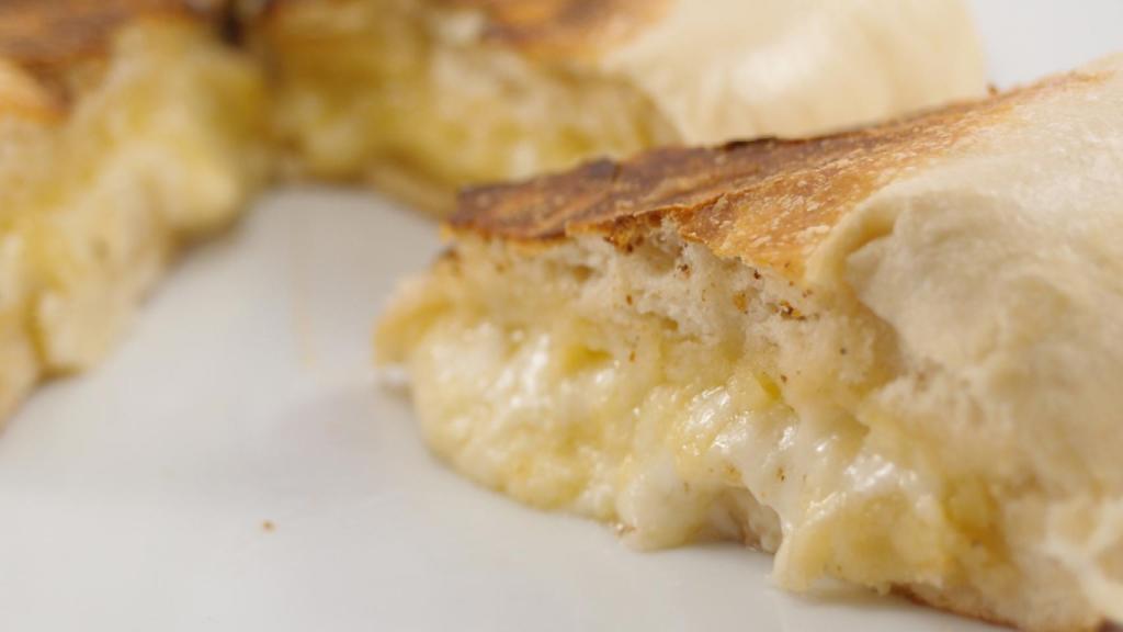 pan de queso khachapuri