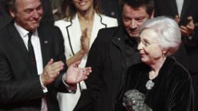 Image: Josefina Molina recibe el Goya de Honor