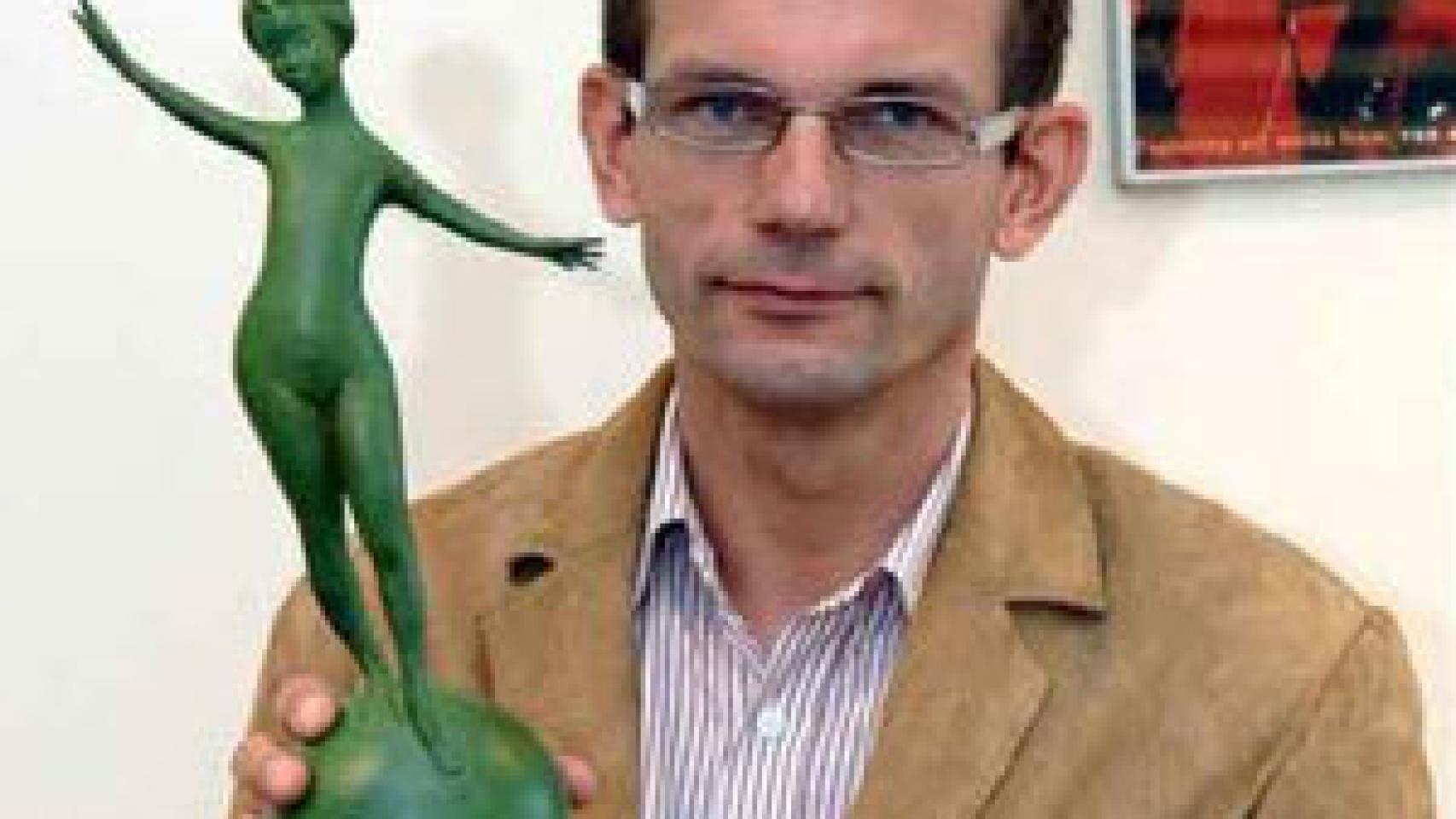 Image: Poesía a contragolpe. Antología de la poesía polaca contemporánea.