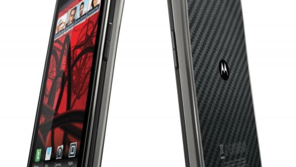Motorola Razr MAXX llega a España con Yoigo: Batería de 3300mAh en 8mm de grosor