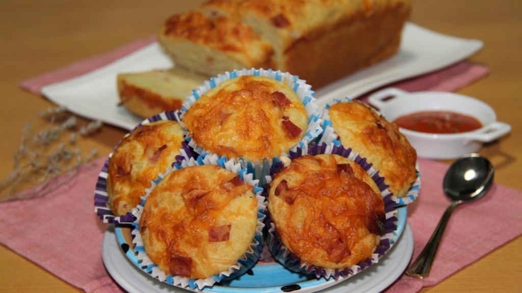 MUFFINS SALADOS DE BACON Y QUESO 16