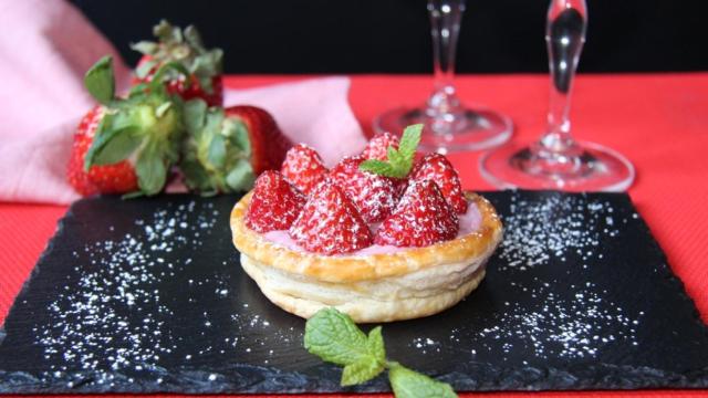 TARTALETAS HOJALDRE CON CREMA PASTELERA FRESA 14