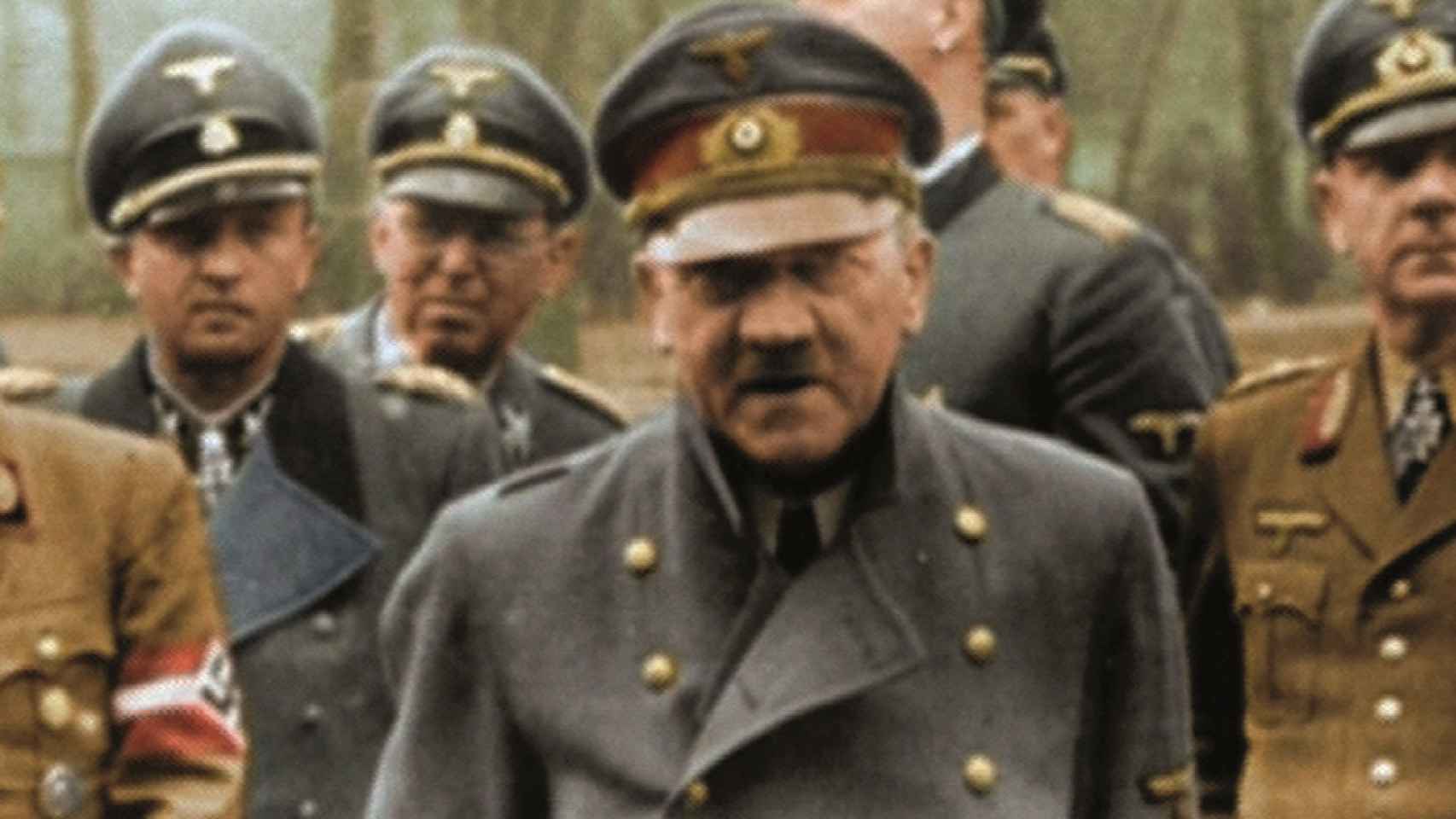 Hitler, en un fotograma del documental 'La Segunda Guerra Mundial en color'.