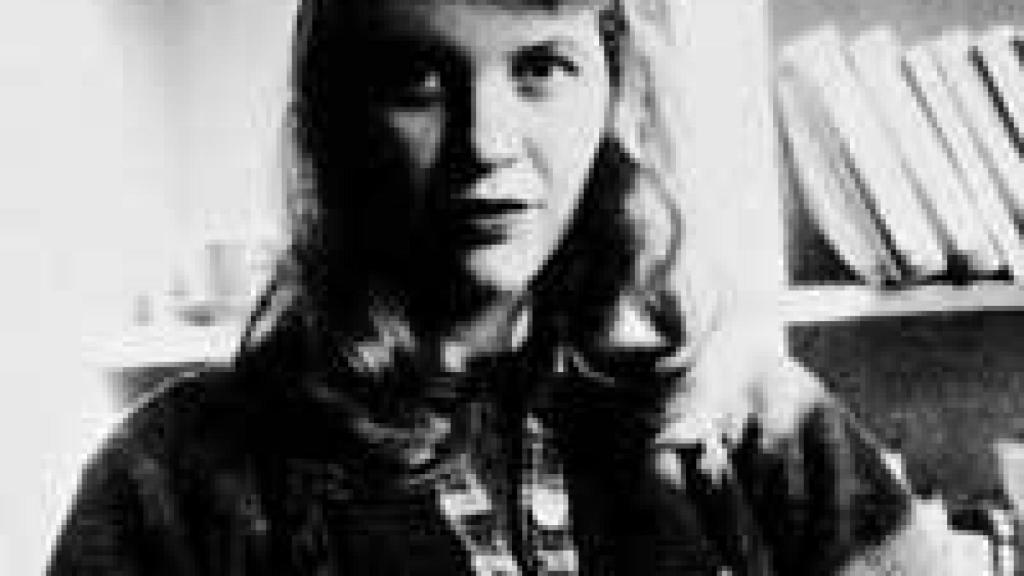 Image: Sylvia Plath. Poesía completa