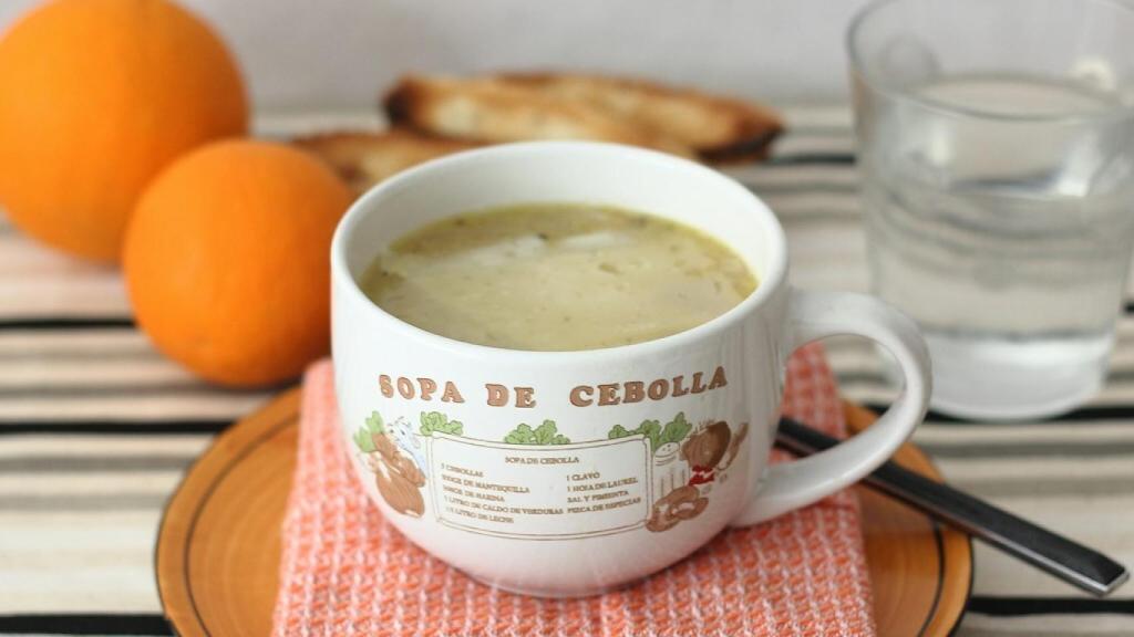 Sopa de cebolla ligera