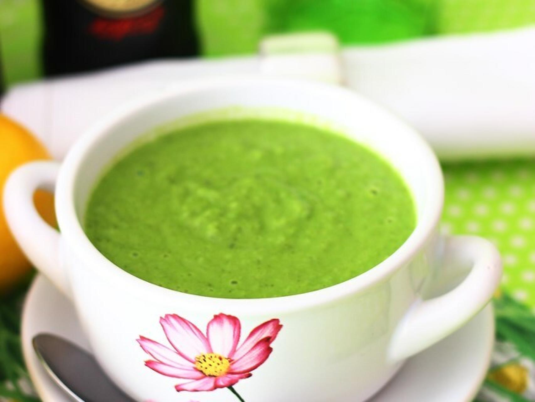 Crema de guisantes con menta