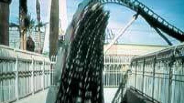 Image: Daniel Canogar