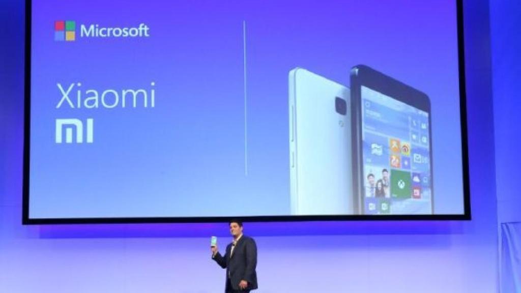 Microsoft trabaja en una ROM para convertir cualquier móvil Android a Windows 10