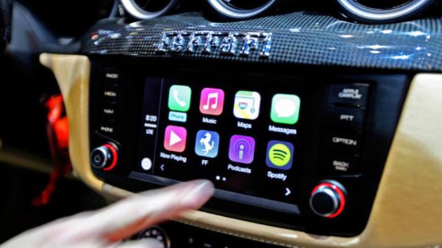 ferrari-carplay