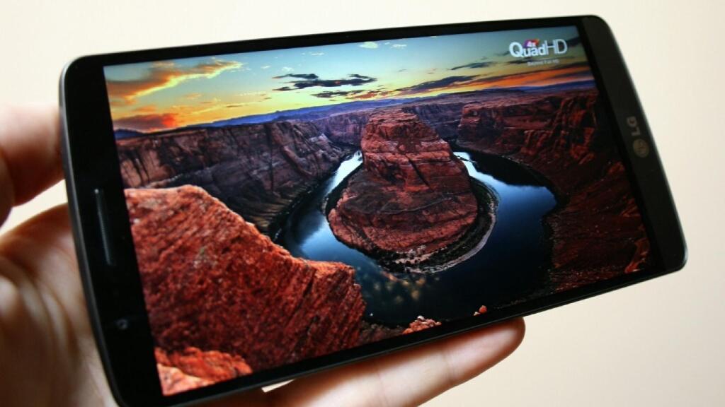 Sharp anuncia pantallas 4K para smartphones: más de 800 píxeles por pulgada