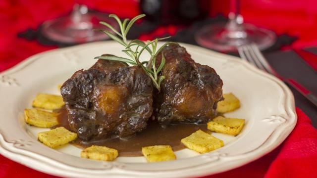 Rabo de toro guisado