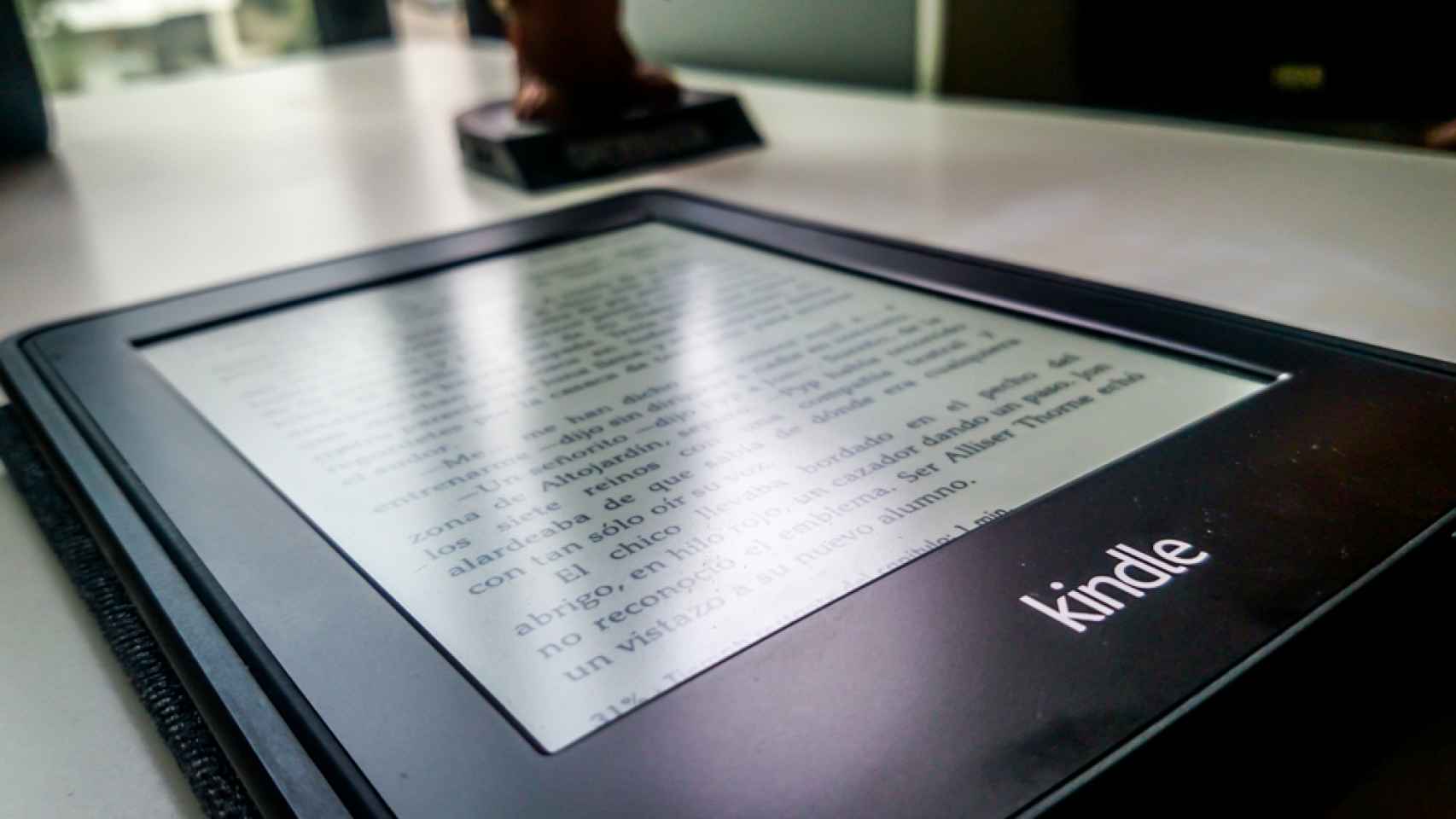 Amazon revoluciona la industria literaria otra vez: pagos por página leída