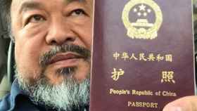 Image: China devuelve su pasaporte a Ai Weiwei
