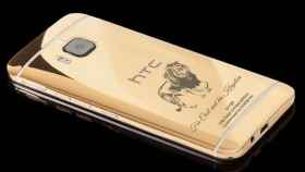 Crean un HTC One M9 de oro para rendir homenaje al león Cecil