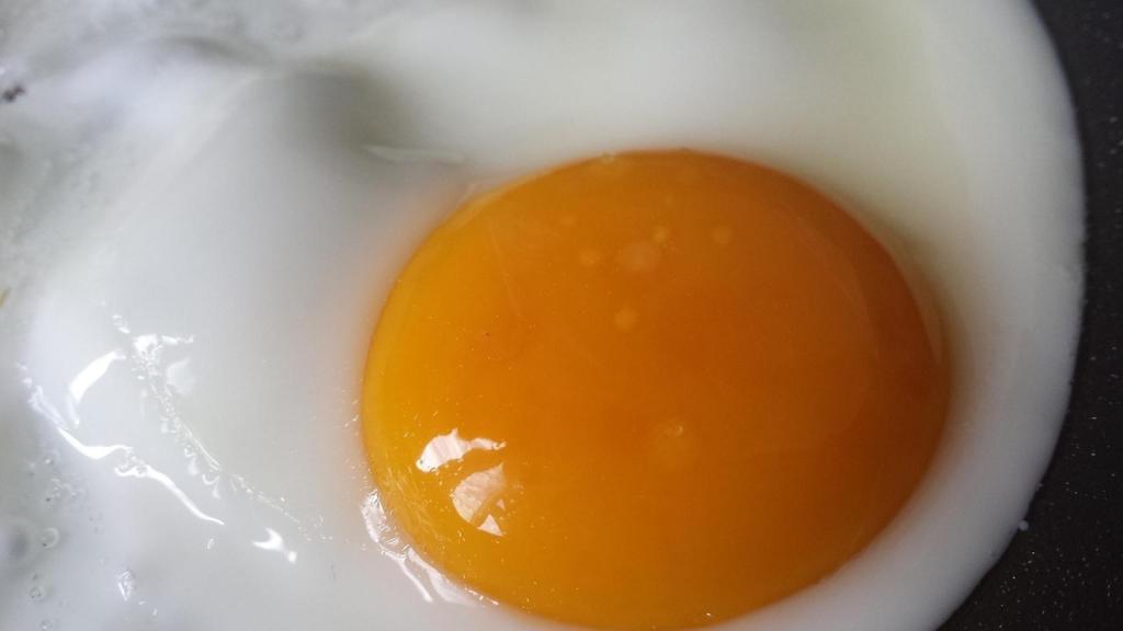 Cómo cocinar huevos en el microondas - Divina Cocina