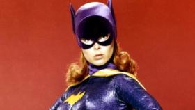 Yvonne Craig, la Batgirl de los 60