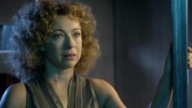 Alex Kingston como River Song en 'Doctor Who'