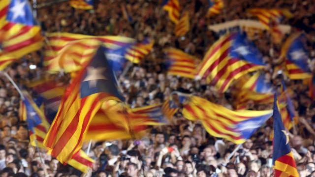 Esteladas en el último acto de campaña de Junts pel Sí en Barcelona