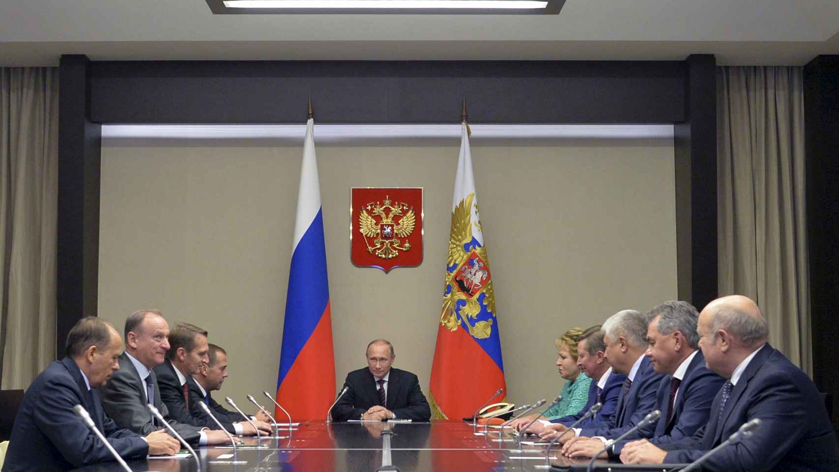 Putin, reunido con los miembros de su equipo de seguridad