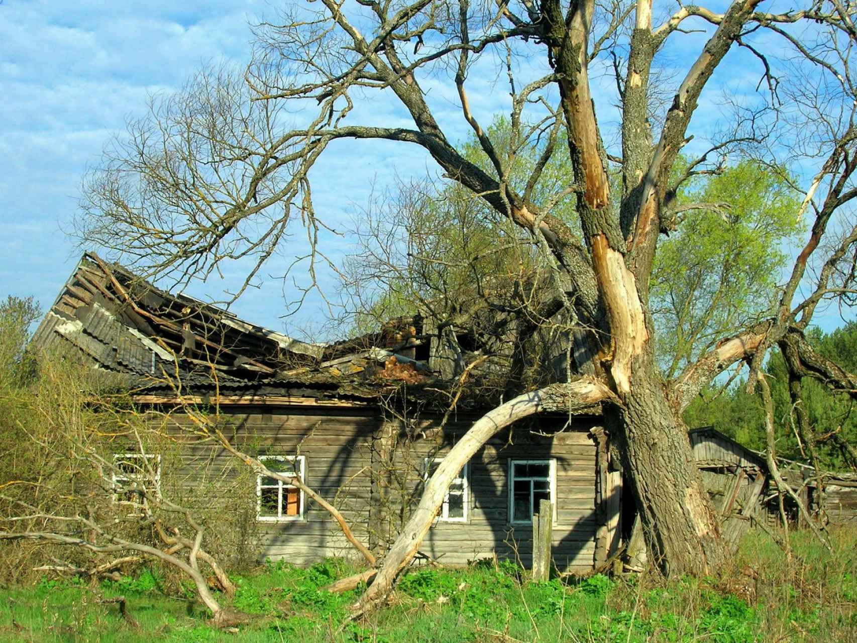 Casa abandonada en la zona de exclusión de Chernóbil.
