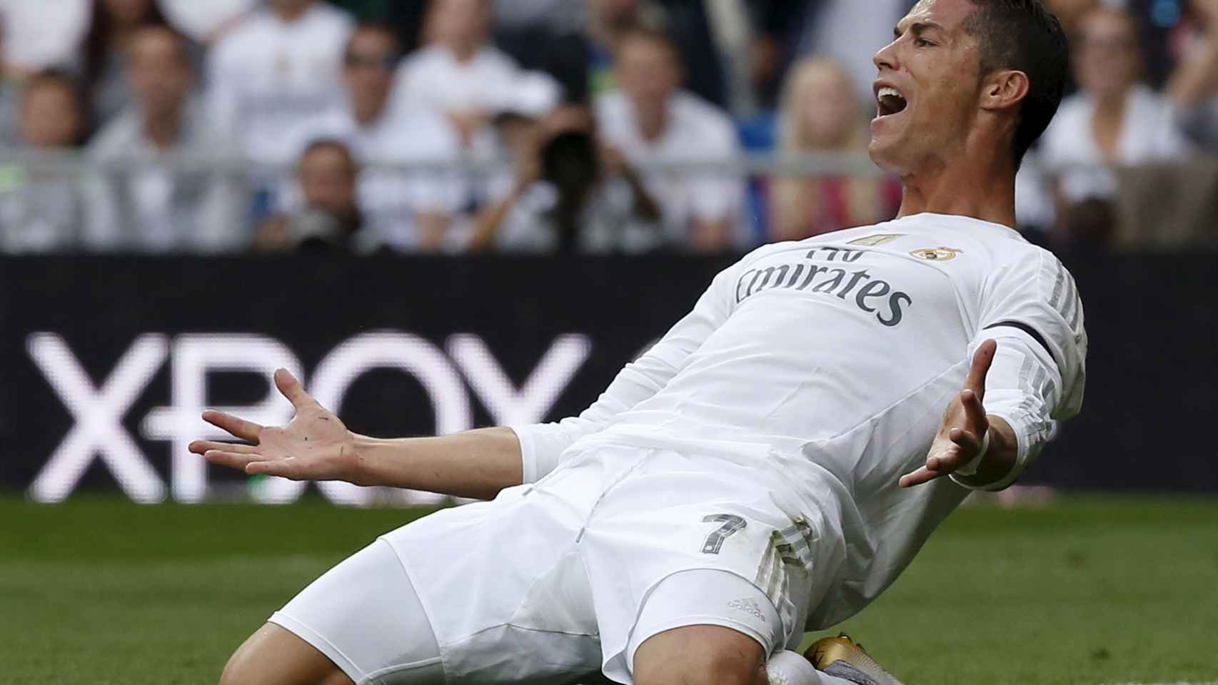 Cristiano Ronaldo celebra su gol al Lrvante.