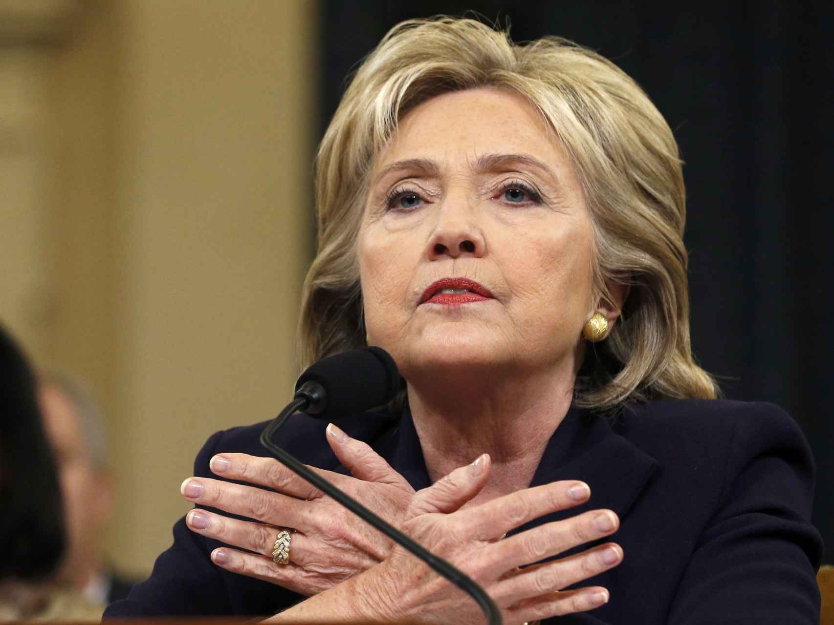 Hillary Clinton durante la audiencia especial del Comité Selectivo sobre Bengasi. / Reuters