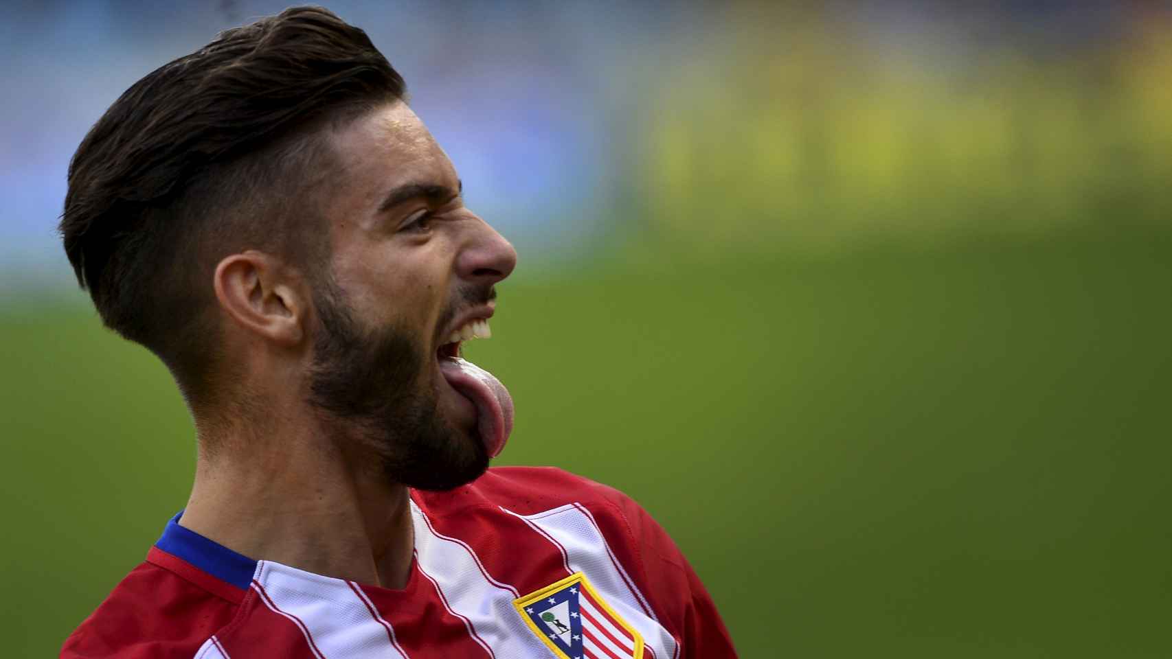 Carrasco celebra su gol contra el Valencia / Reuters