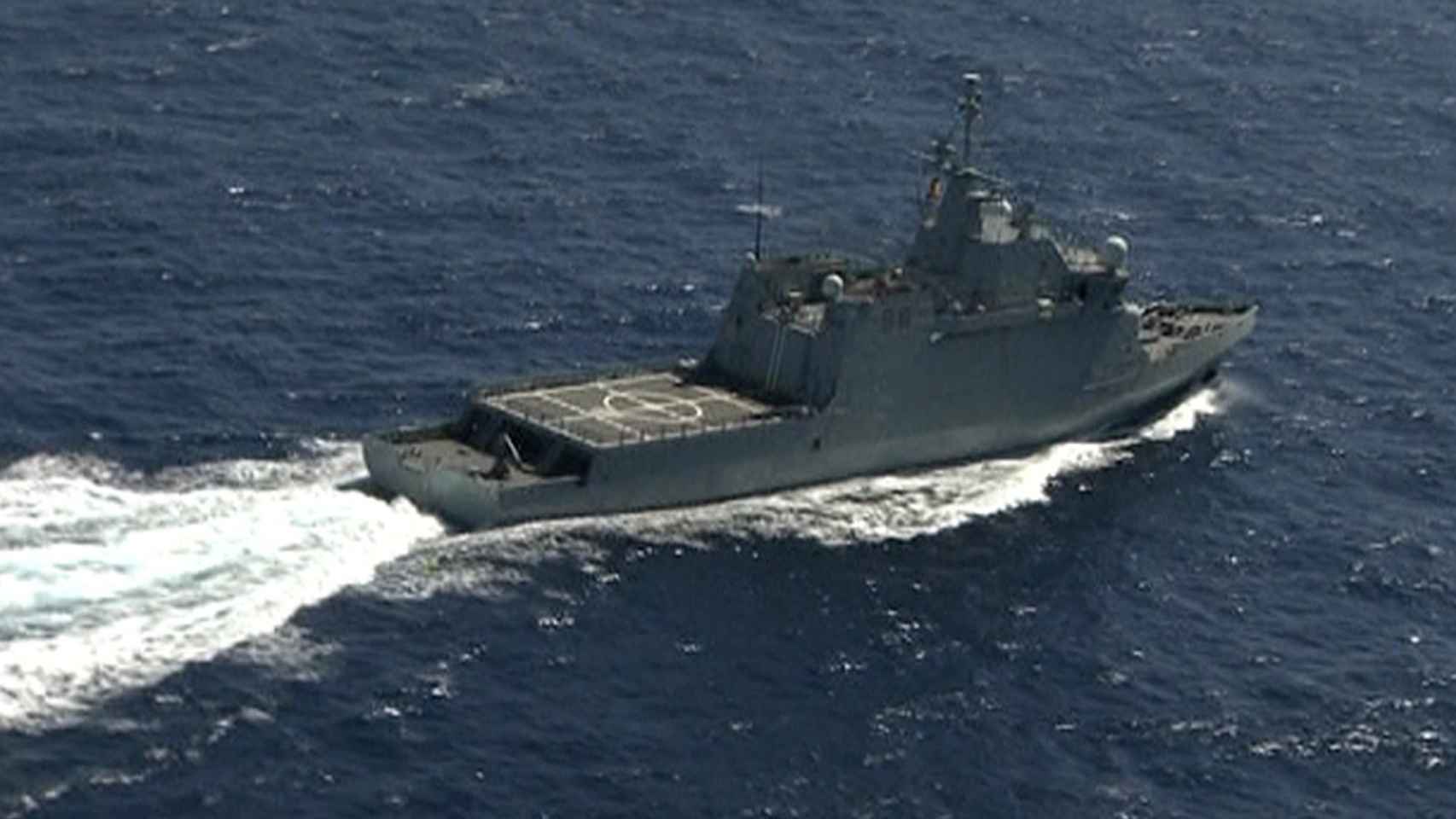 Uno de los buques que participa en el operativo.