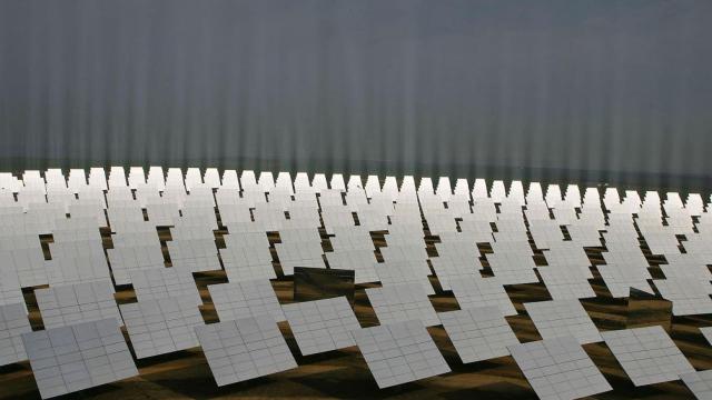 Planta de energía solar en Sanlucar la Mayor (Sevilla) en 2007