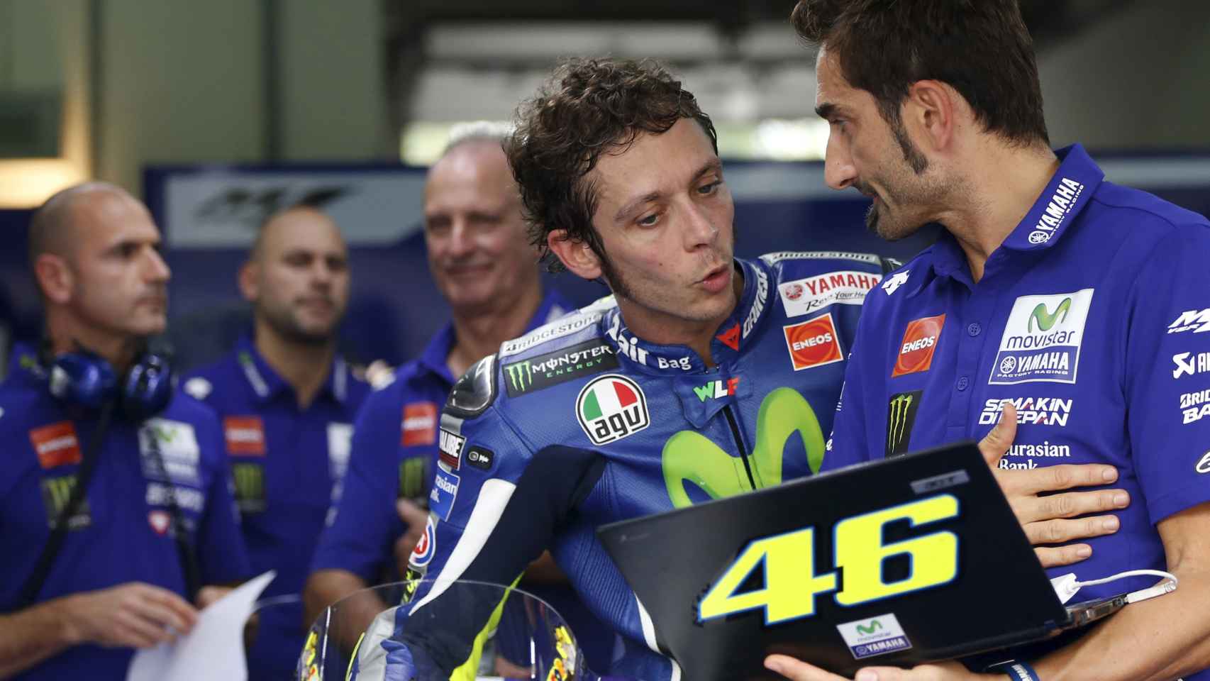 Rossi y Lorenzo, ambos pilotos de Yamaha, se juegan el Mundial
