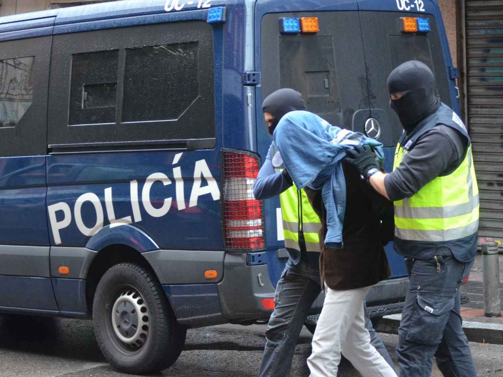 La Policía detuvo a uno de los terroristas en el barrio madrileño de Vallecas.