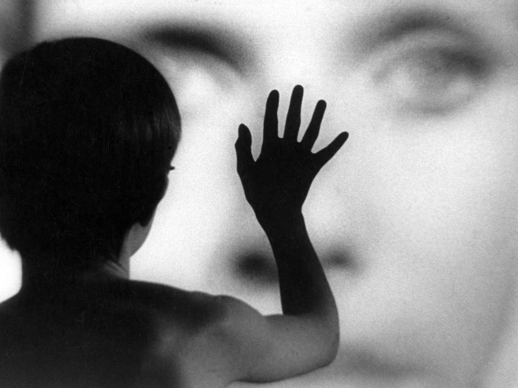 Persona, de Ingmar Bergman.