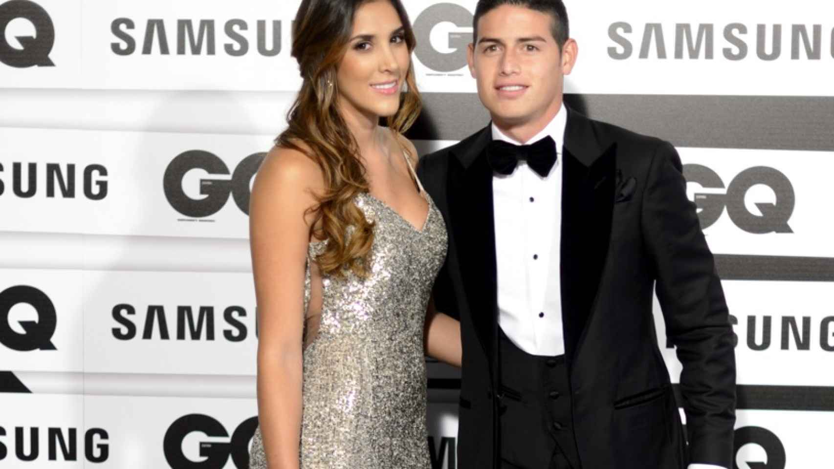 El futbolista James Rodríguez con su novia Daniela Ospina