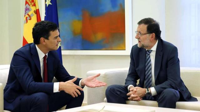 Rajoy y Sanchez, en su última reunión en el palacio de la Moncloa.