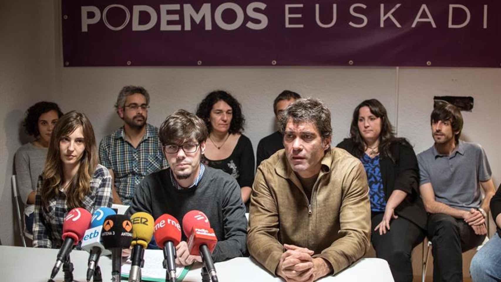 El secretario general de Podemos en Euskadi, Lander Martínez, tras la renuncia de Uriarte.