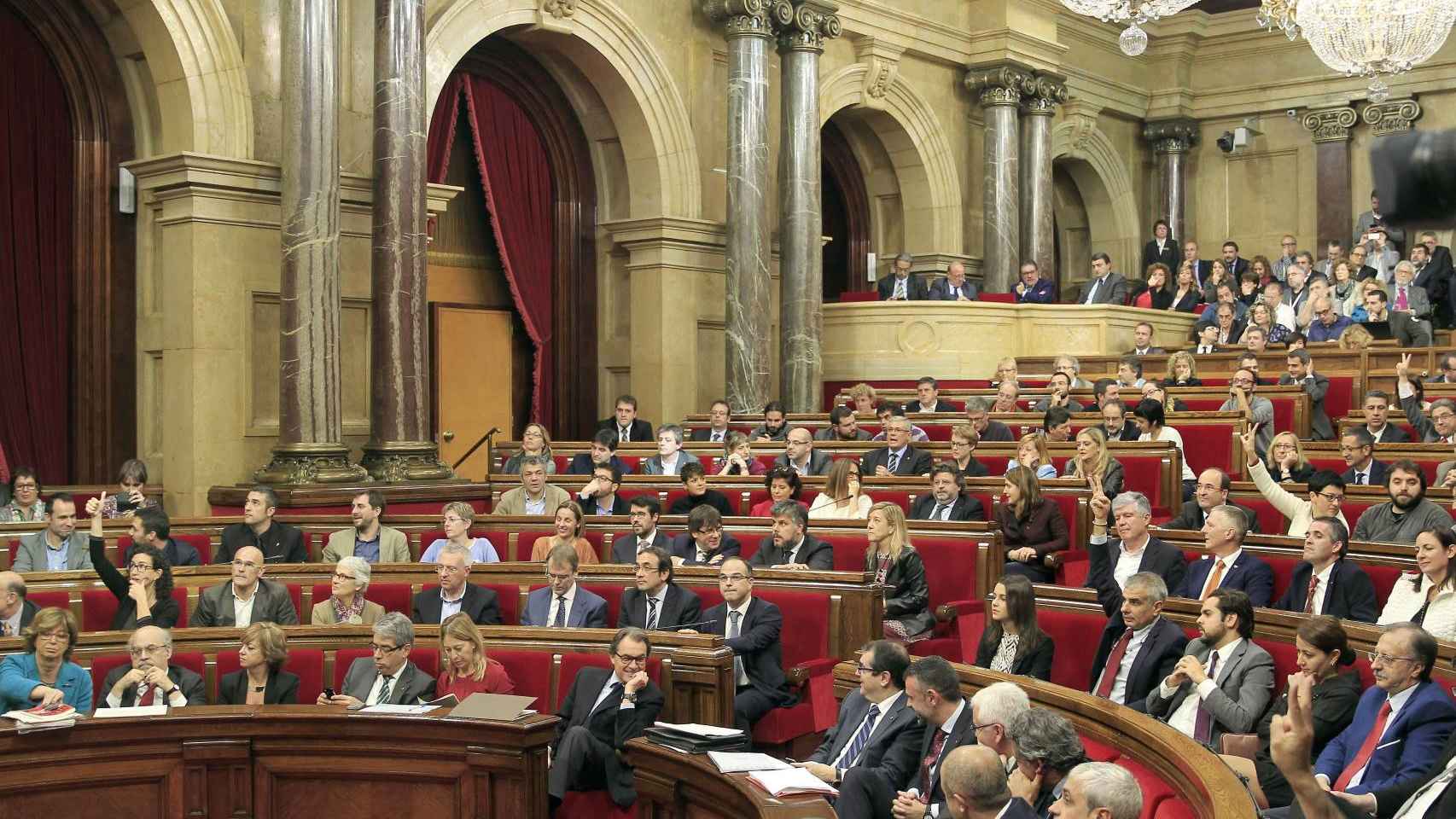 El Parlament durante el pleno en el que se aprobó la resolución secesionista
