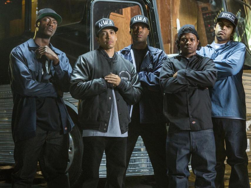 Los protagonistas del filme, O-Shea Jackson Jr., Corey Hawkins, Jason Mitchell, Neil Brown Jr. y Aldis Hodge