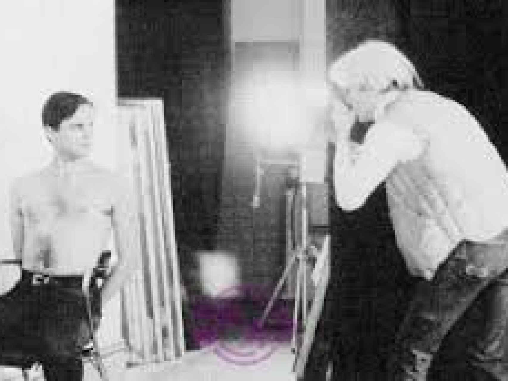 Bosé en una sesión fotográfica con Warhol
